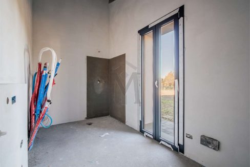 imm_46361-20251106174244-1280-