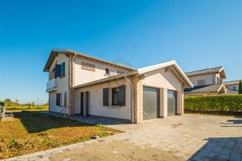 imm_46394-20251107110426-1280-