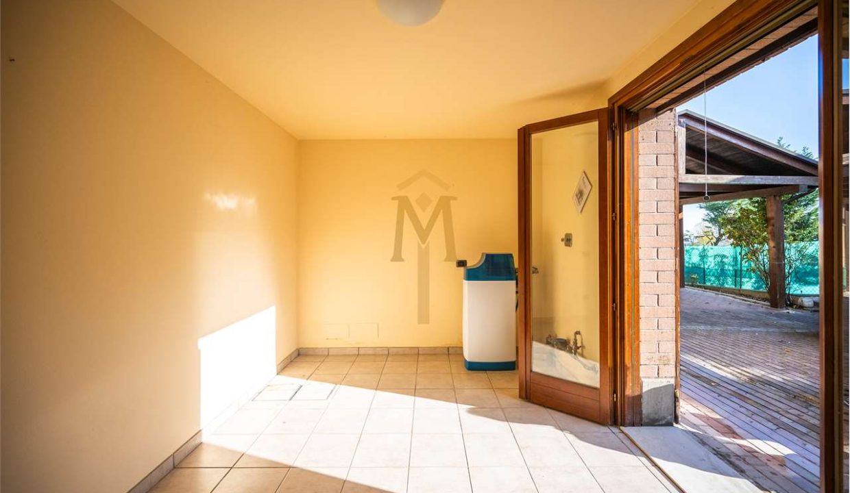 imm_46520-20251118155723-1280-