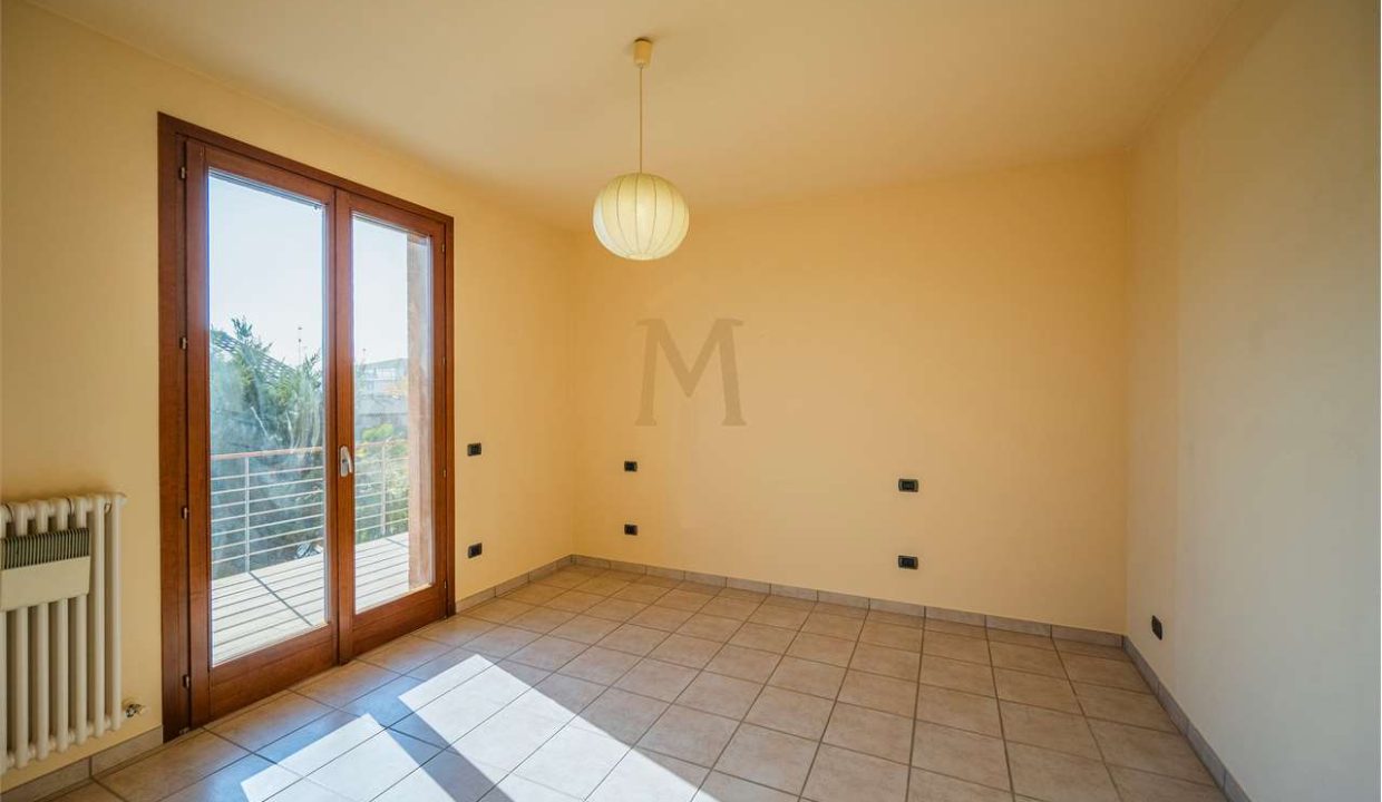 imm_46552-20251118155937-1280-