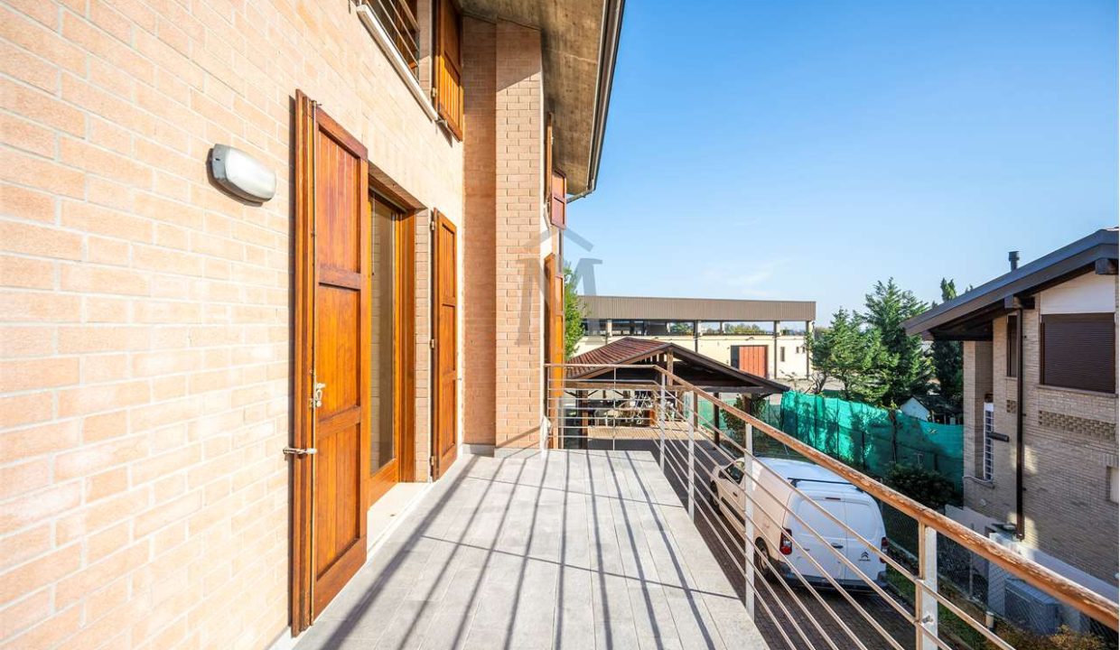 imm_46555-20251118162441-1280-