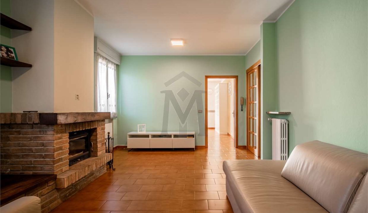 imm_46808-20251204161014-1280-