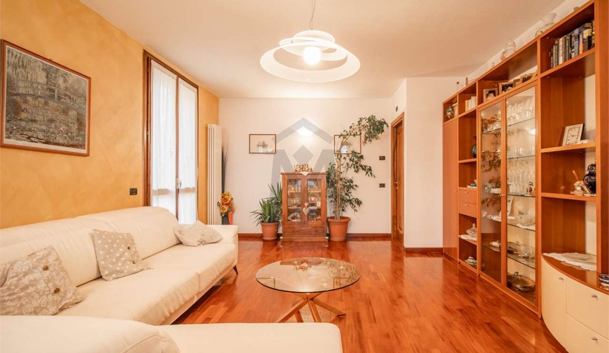 imm_46954-20251202183850-1280-