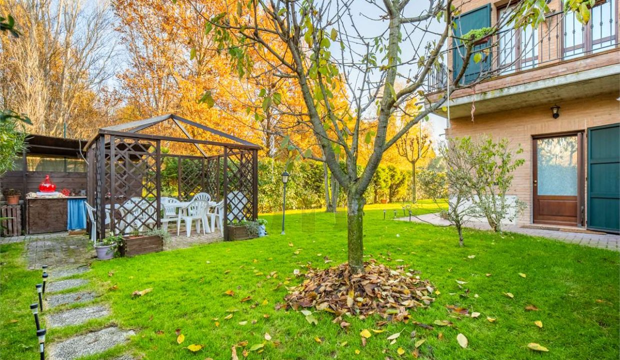 imm_46973-20251202184954-1280-