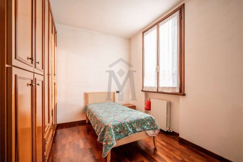 imm_46979-20251202184224-1280-