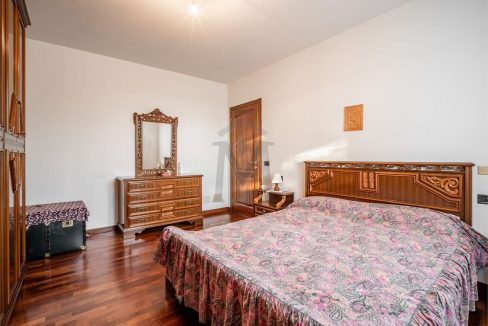 imm_46983-20251202184214-1280-