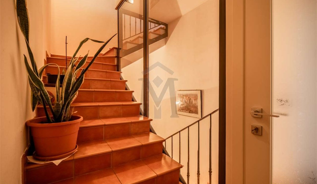 imm_47015-20251203175924-1280-