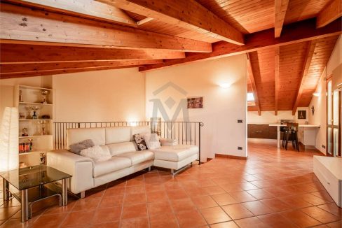 imm_47020-20251202184419-1280-