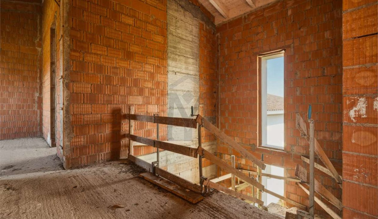 imm_48244-20260330184759-1280-