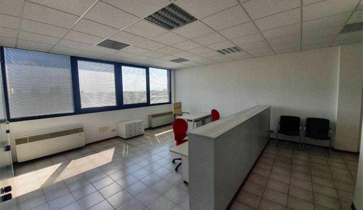 imm_16759-1280-